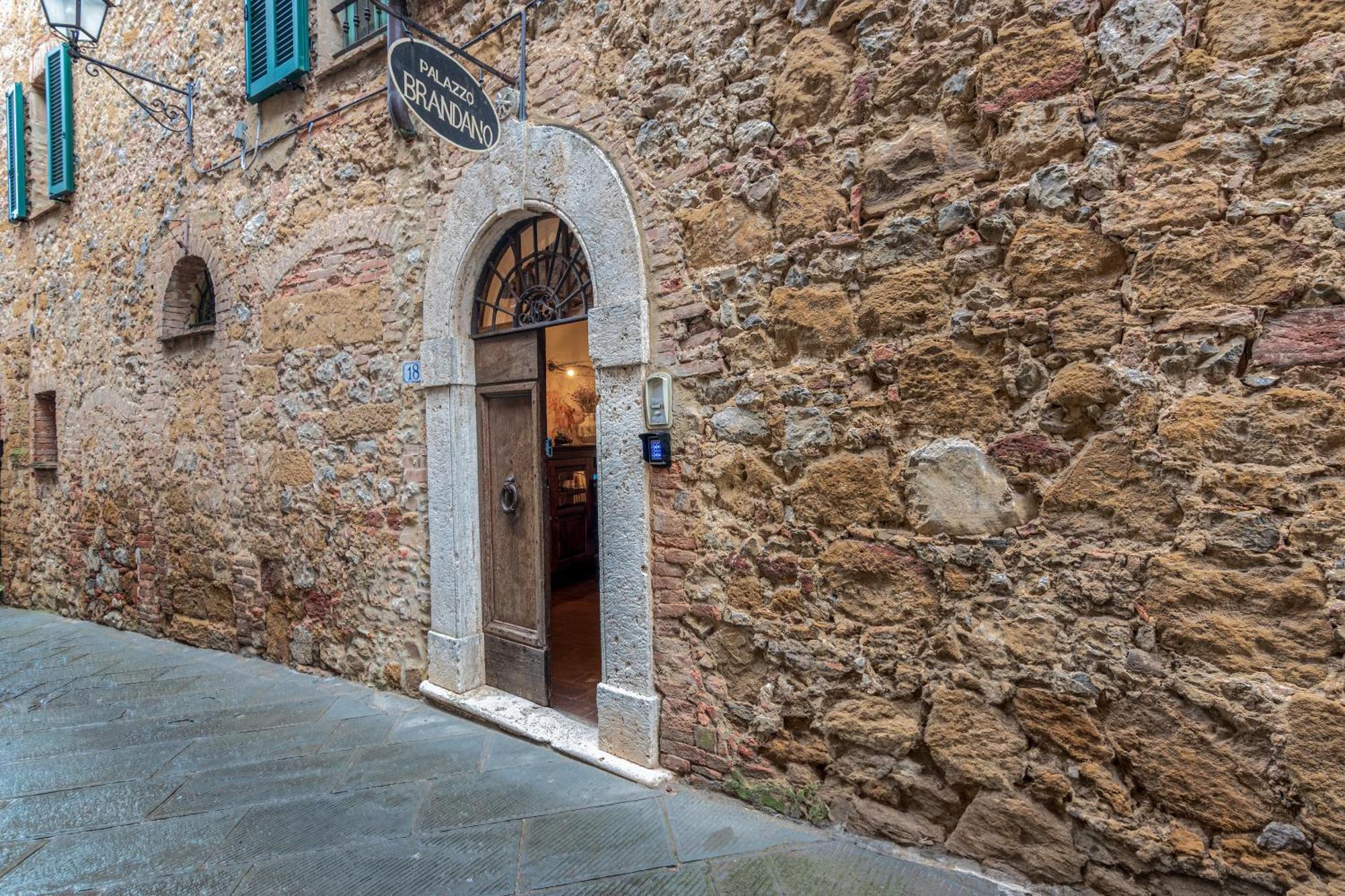 Palazzo Brandano Hotel Petroio Exterior photo